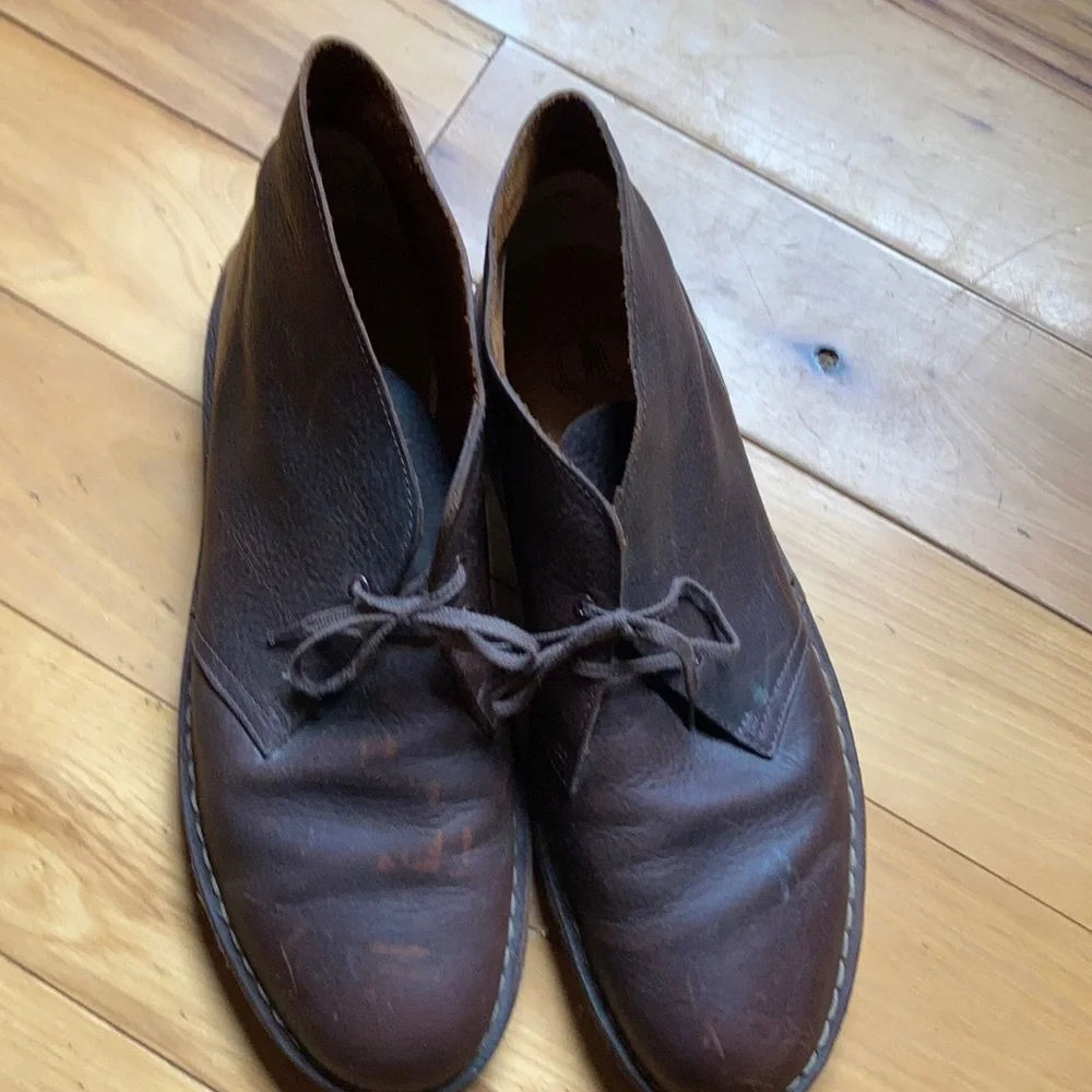 Clarks Men's Brown Leather Chukka Boots